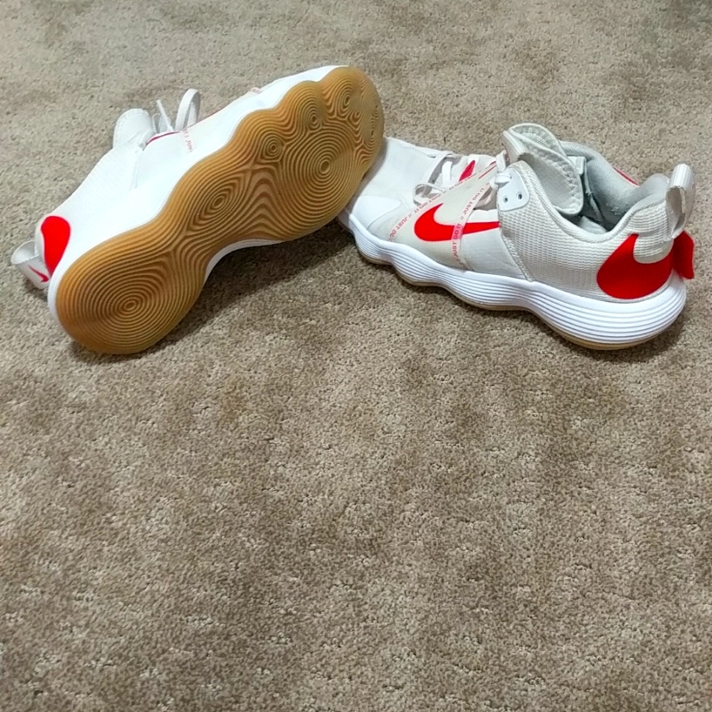 Nike React Hyperset SE Volleyball Shoes size women's 9.5
